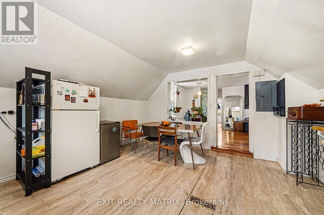 Photo du bâtiment - 511 Cooper St