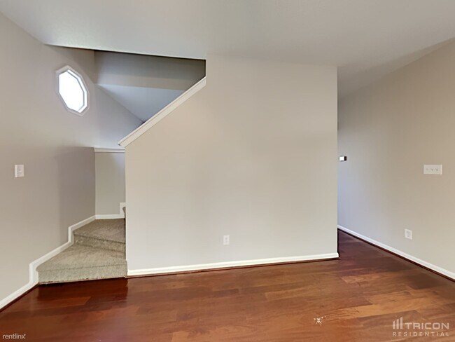 Building Photo - 1609 Silverberry Ct