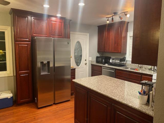 Primary Photo - 230 Grant St