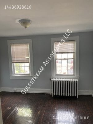 Building Photo - 917 N Streeper St