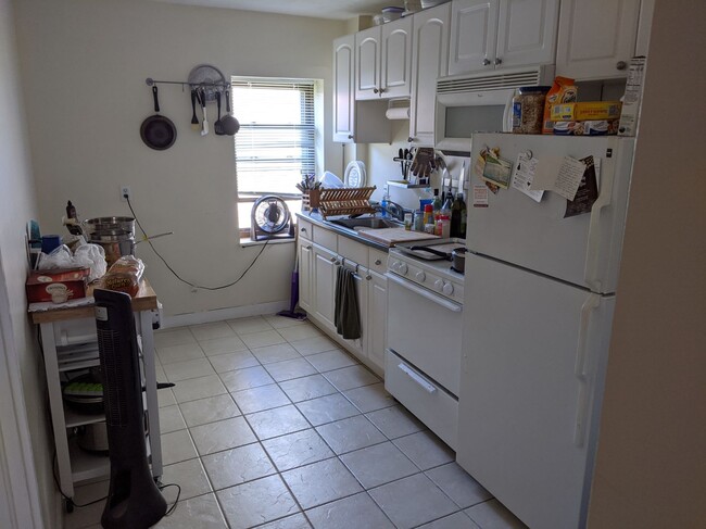 Foto del edificio - 281 W 3rd St