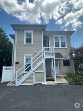 Building Photo - 112 Mason St
