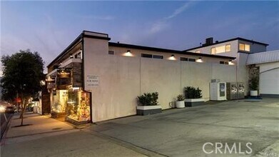 Building Photo - 577 Ramona Ave