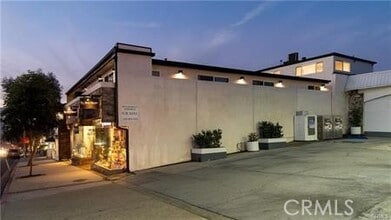 Building Photo - 577 Ramona Ave