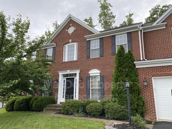 Building Photo - 121 Riggs Road