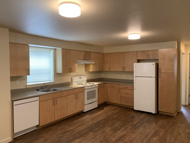 kitchen - Tungsten Village