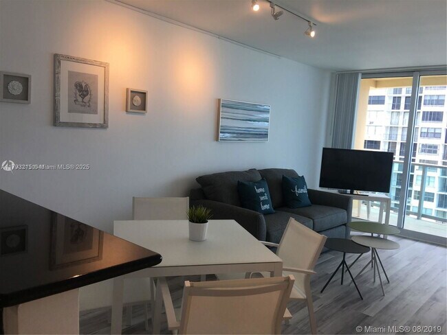 Foto del edificio - 2501 S Ocean Dr