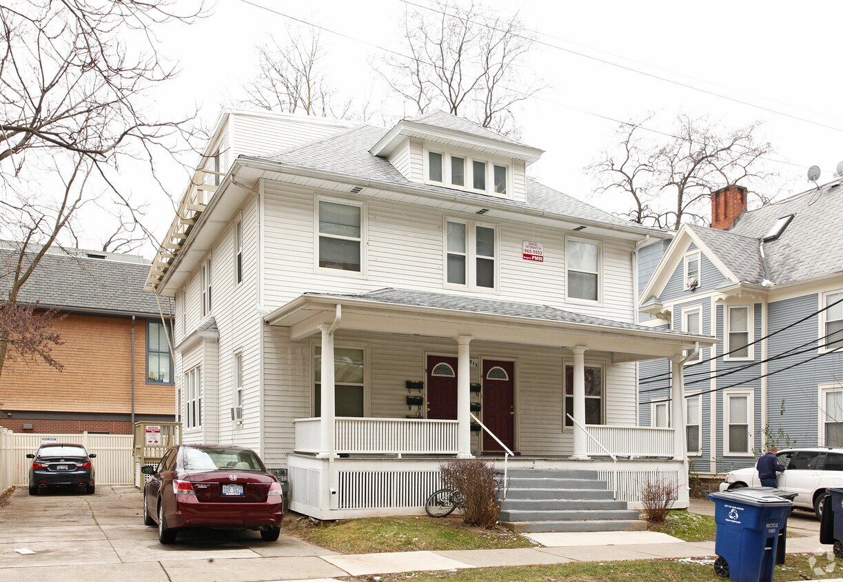 Foto principal - 1212 Willard St