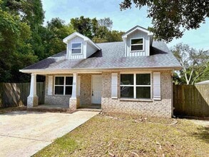 Building Photo - 13 Elegans Ave