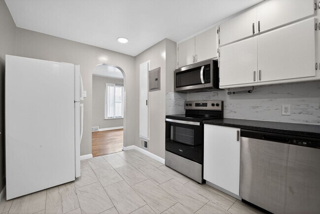 Foto del edificio - 11111 E Montview Blvd