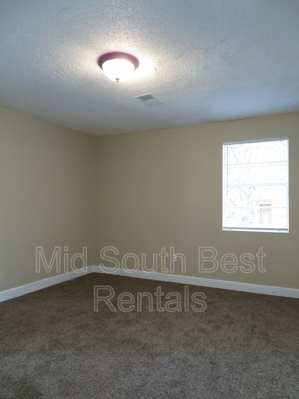 Building Photo - 2386 Lamar Cir