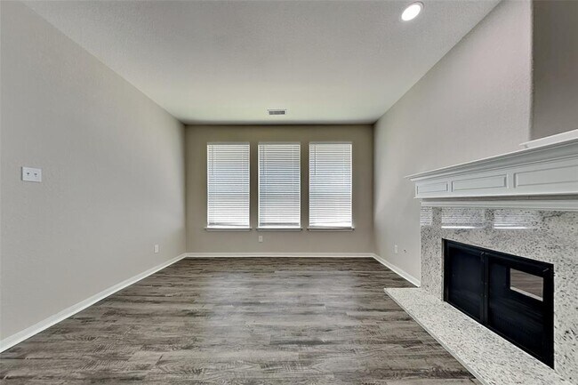 Building Photo - 18038 Cypress Valley Ln