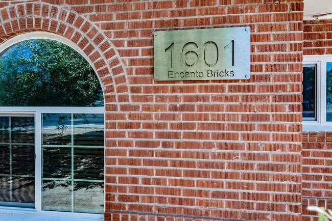 Foto del edificio - 1601 W Osborn Rd