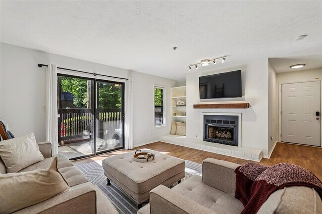 Foto del edificio - 1602 Cumberland Ct SE