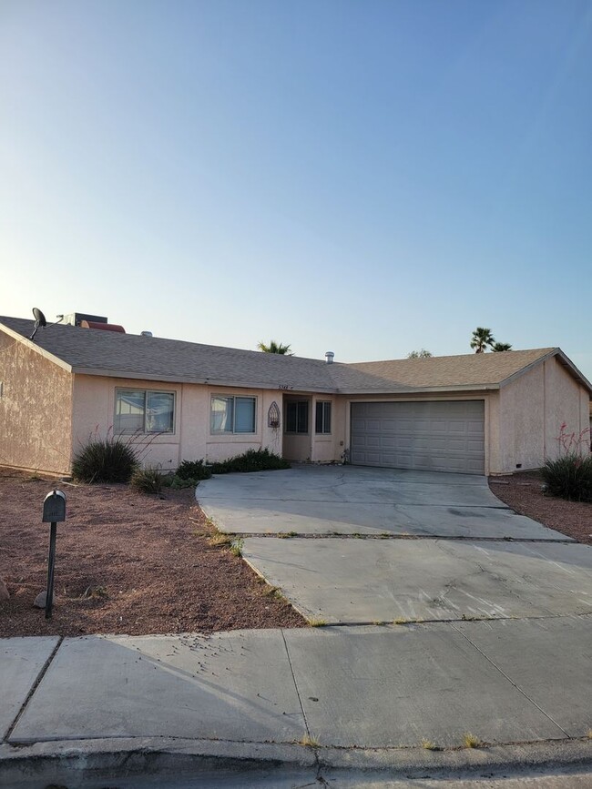 Building Photo - 5348 Ravendale Cir