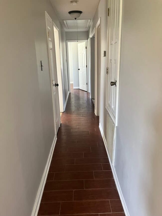 Hallway - 1520 Owens Blvd