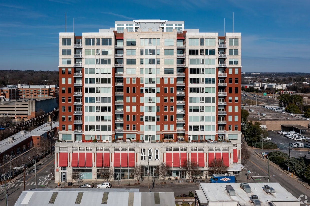 Primary Photo - 400 W North St