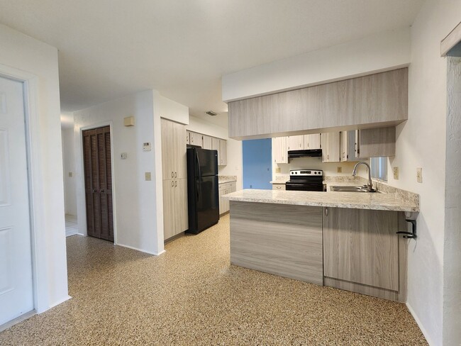 Foto del edificio - 3 Bedroom 2 Bath Home with a 2 car garage ...