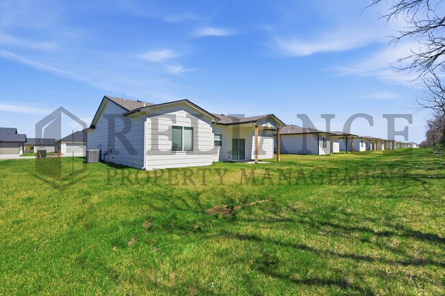 Foto del edificio - 601 Elmwood St