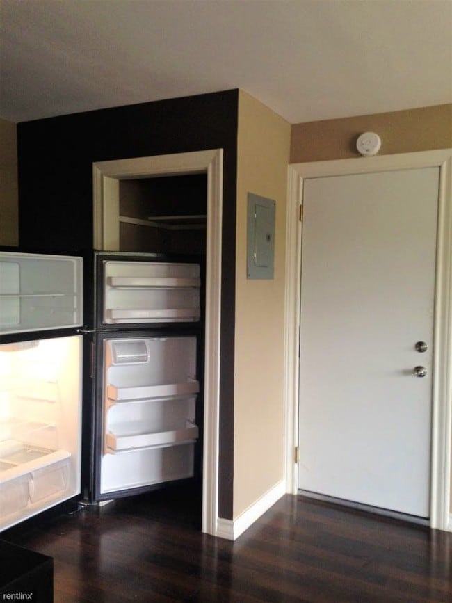 Building Photo - 501 S 4th St