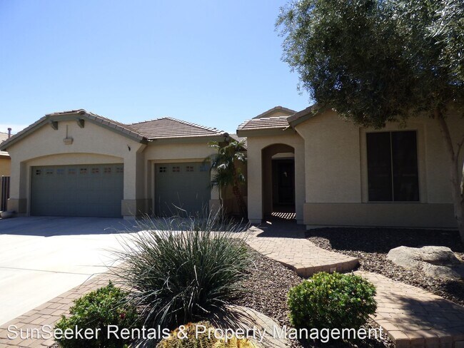 Building Photo - 3 br, 3.5 bath House - 16253 W Earll Dr
