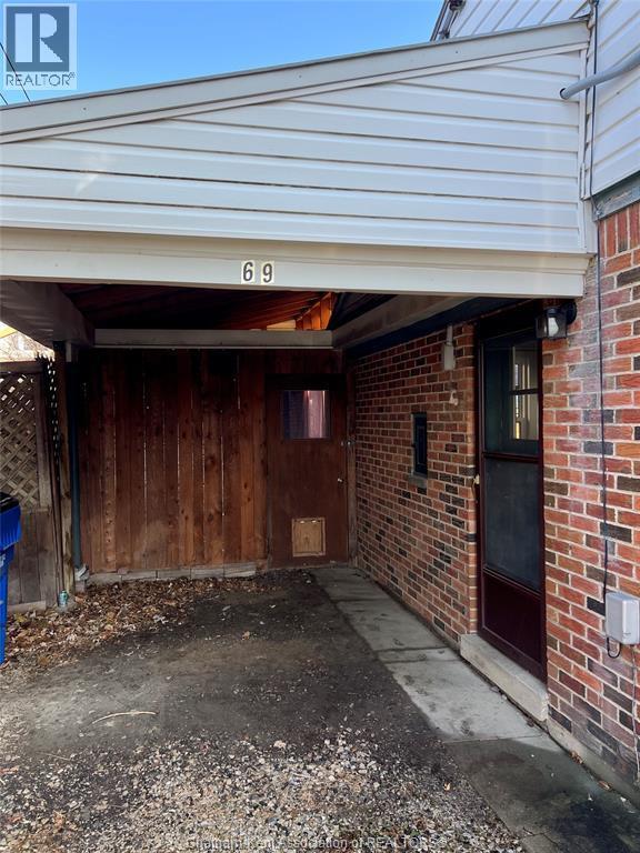 Building Photo - 69 Florence St