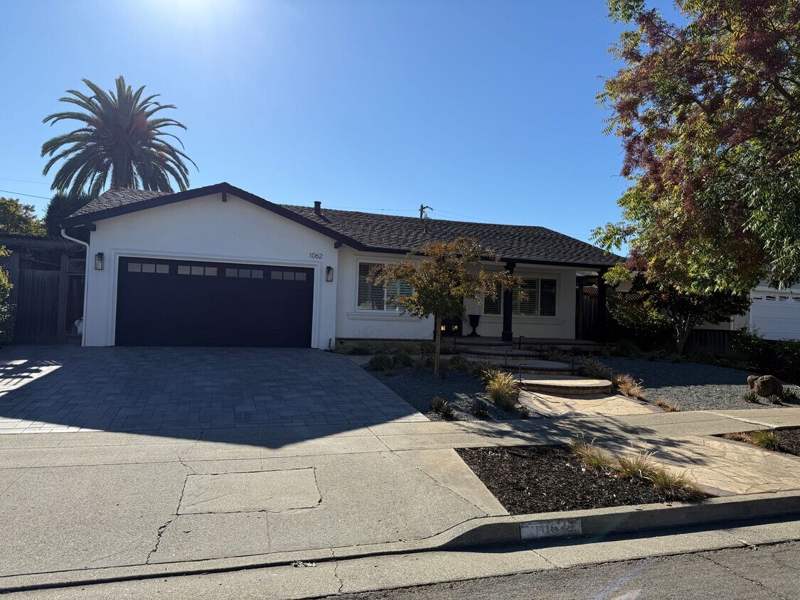 Primary Photo - STUNNING 3 BEDROOM, 2 BATH IN ALMADEN WITH...