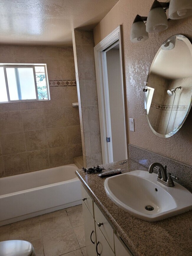 Foto del edificio - Pet Friendly Carson Home