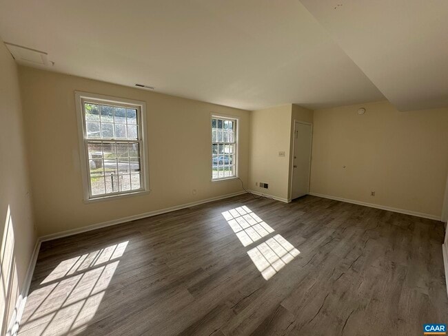 Foto del edificio - 1724 Solomon Rd