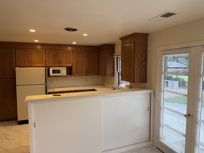 Foto del edificio - 2150 Vineyard Rd