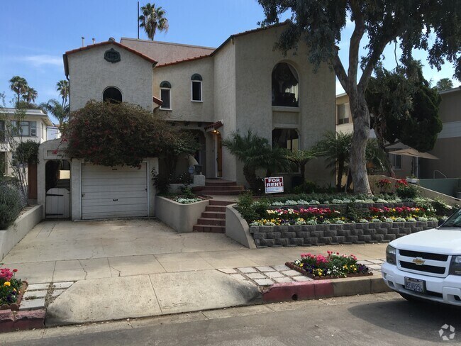 Building Photo - 108 Mira Mar Ave