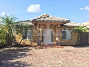Building Photo - 10036 NW 126th Terrace