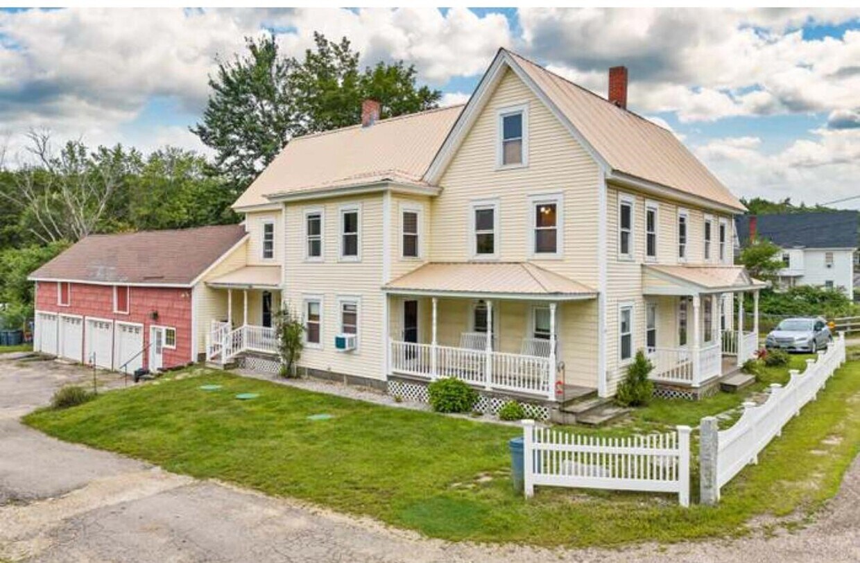 Primary Photo - 69 S Barnstead Rd
