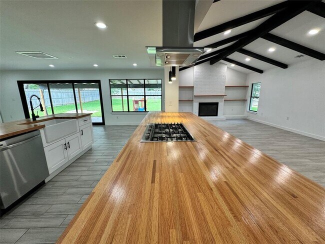 Foto del edificio - 2500 Harrowden Dr