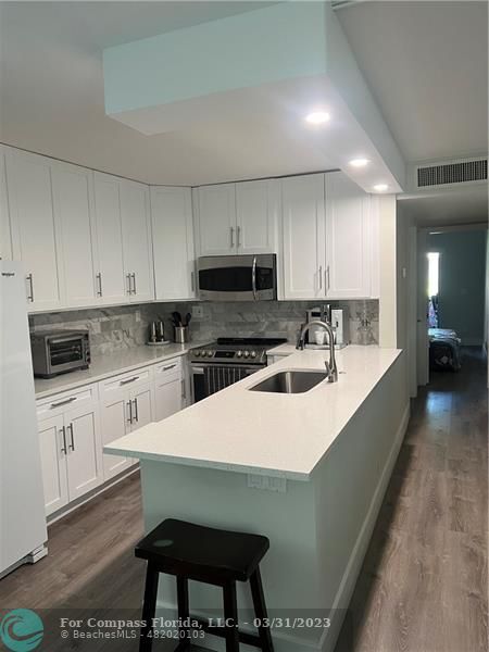 Building Photo - 777 Normandy Trail