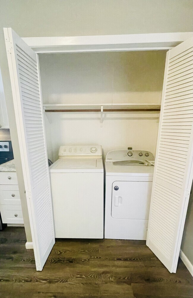 Foto del edificio - 3001 Jefferson Ave