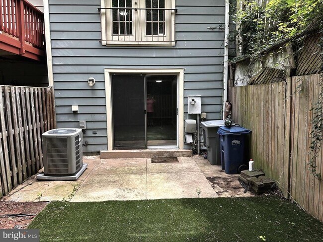 Foto del edificio - 6334 Chimney Wood Ct