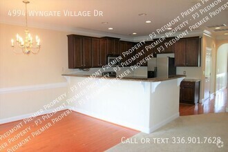 Building Photo - 4994 Wyngate Village Dr