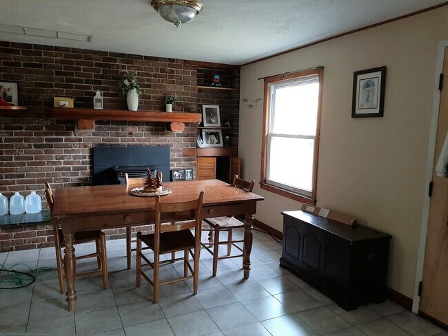 Building Photo - 50 Intervale Rd
