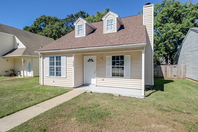 Building Photo - 1714 James Buchanan Dr