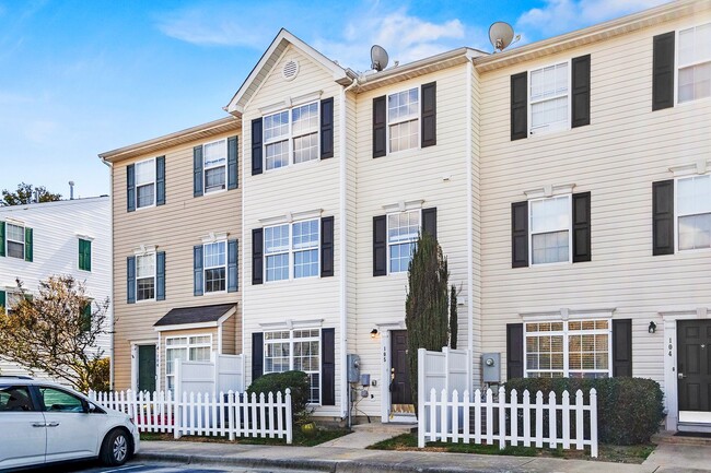 Foto del edificio - 8620 Neuse Landing Ln