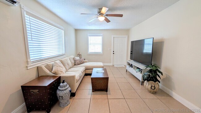Foto del edificio - 407 NW 7th St