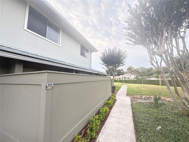 Foto del edificio - 4694 Pheasant Run Dr
