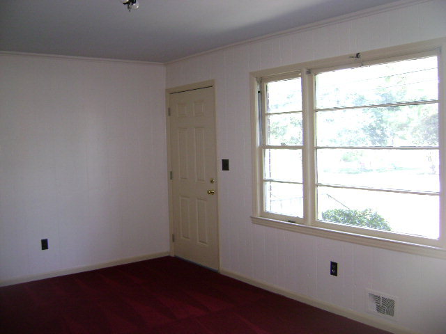 Building Photo - 514 Urquhart Dr