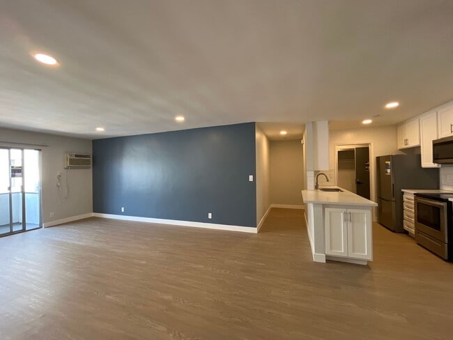 Foto del interior - 1635 North Martel Avenue