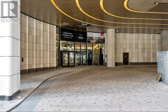 Photo du bâtiment - 470 Front St W