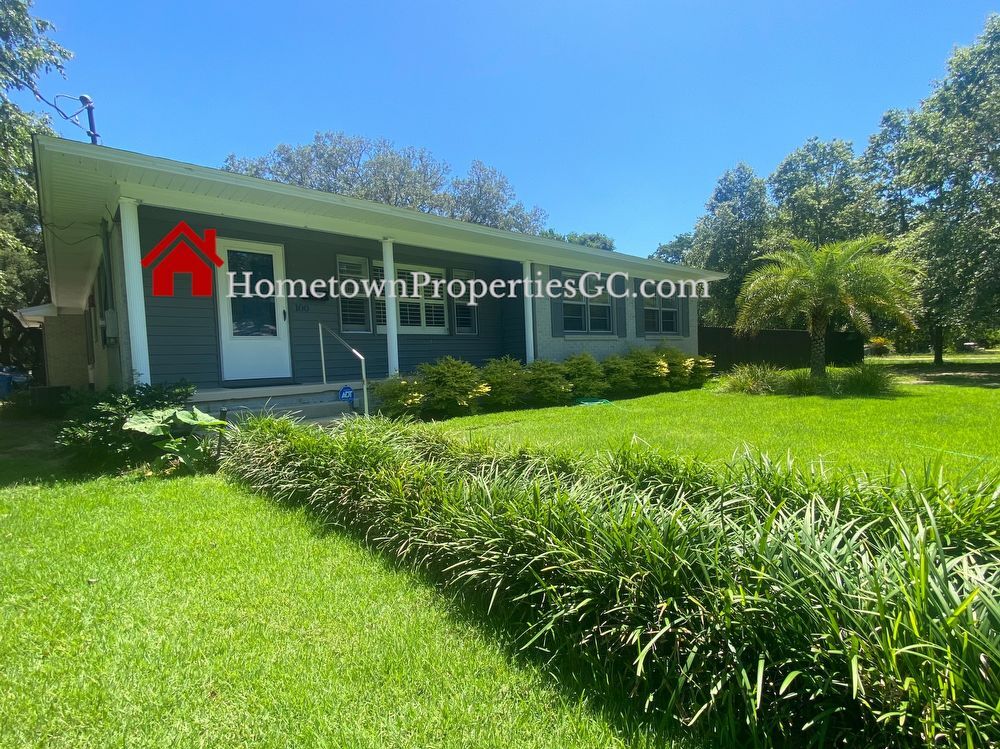 Pool Home in Heart of Gulf Breeze Proper House for Rent in Gulf