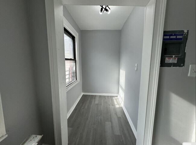 52 Harrison Ave 5 - 54 Harrison Ave