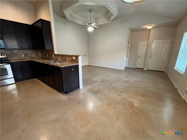 Building Photo - 268 Rosalie Dr