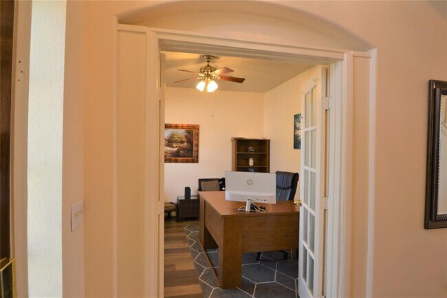 Building Photo - 12406 Fox Meadow Dr